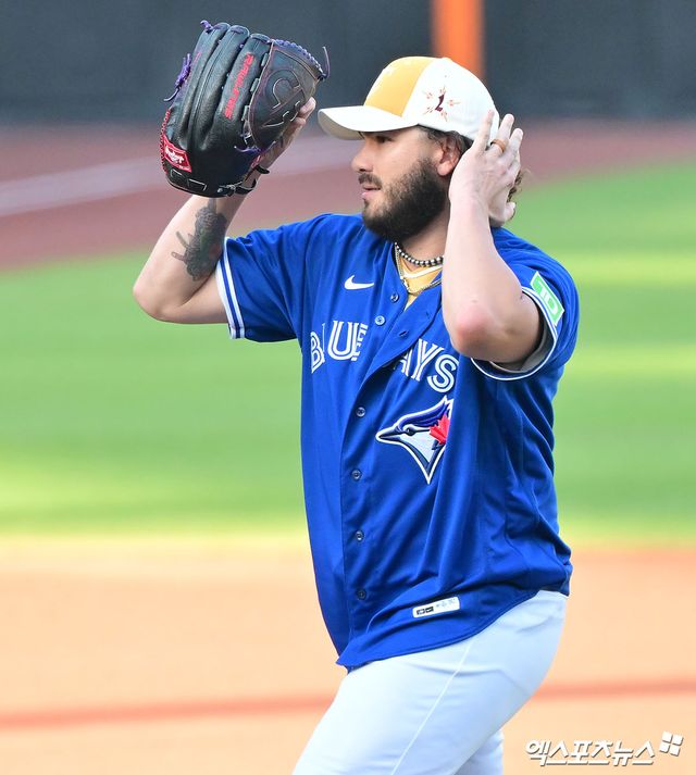 2025시즌 KBO리그 페넌트레이스 MVP를 차지한 뒤 미국 메이저리그 토론토 블루제이스와 3년 총액 3000만 달러(약 435억 원)의 대박 계약을 맺은 코디 폰세. 사진 엑스포츠뉴스 DB