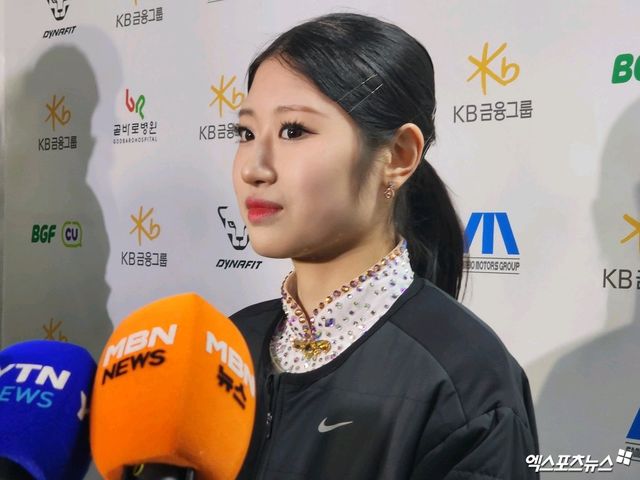 이해인은 4일 서울 양천구 목동아이스링크에서 열린 제80회 전국남녀 피겨 스케이팅 종합선수권대회 겸 국가대표 2차 선발전 여자 싱글 프리스케이팅에서 기술점수(TES) 63.75점, 예술점수(PCS) 65.87점, 합계 129.62점을 기록했다. 지난 3일 쇼트프로그램 66.38점을 기록하면서 합계 196.00점으로 종합 5위에 올랐다. 오는 2월 밀라노·코르티나 동계올림픽에 출전 가능한 연령대 선수 중엔 2위를 차지해 생애 첫 올림픽에 나서게 됐다. 이날 프리스케이팅 전까지 3위였으나 뒤집기에 성공했다. 엑스포츠늇DB