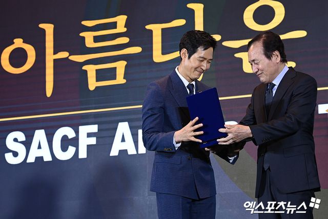 이정재-안성기.