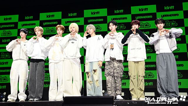 아이덴티티 yesweare.