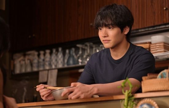 '한입에 반하다' 아카소 에이지