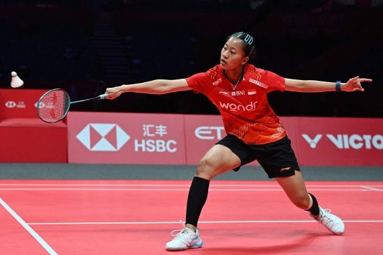 중국은 왕즈이가 또다시 우승하지 못할까 걱정이다. 지난해 마지막 대회였던 2025 세계배드민턴연맹(BWF) 월드투어 파이널 결승전에서 숙적 안세영에게 패배해 준우승에 그친 뒤 눈물을 흘렸던 왕즈이는 말레이시아 오픈(슈퍼 1000) 우승에 도전 중이다. 다만 중국에서는 왕즈이가 체력 문제를 개선하고, 경기력을 꾸준히 유지해야 할 필요가 있다는 지적이 나오고 있다. 사진 연합뉴스