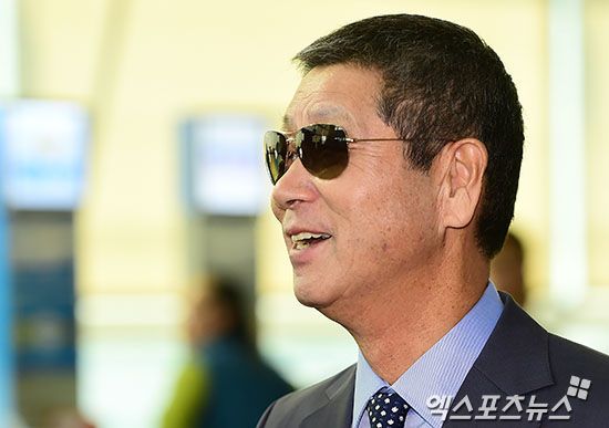 이호준 NC 다이노스 감독이 옛 스승 '야신' 김성근 전 감독으로부터 아시아쿼터 일본인 투수 활용법에 관한 소중한 팁을 전수했다. 엑스포츠뉴스 DB