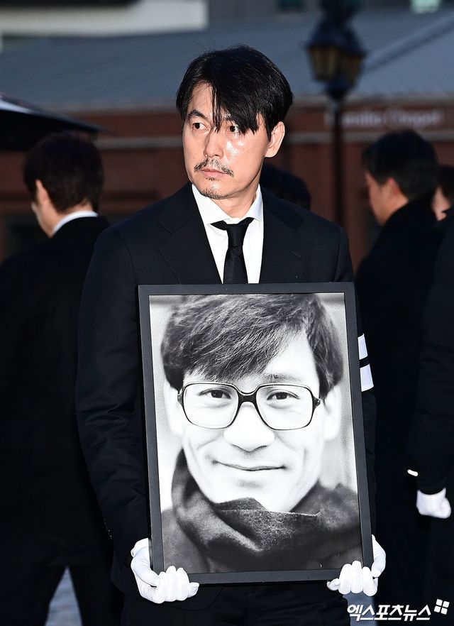 정우성, 엑스포츠뉴스 박지영 기자