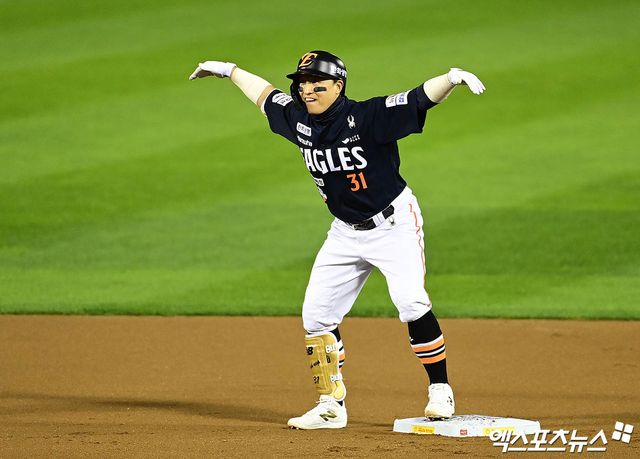 FA 손아섭이 소속팀을 찾지 못한 채 2026년 1월이 지나갔다. 원소속팀 한화 이글스가 호주 멜버른에서 2026시즌 1차 스프링캠프를 시작한 지도 어느덧 일주일이라는 시간이 흘렀다. 엑스포츠뉴스 DB