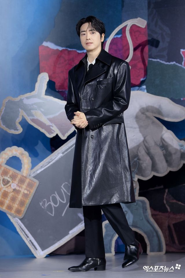 이준혁 '멋짐 휘날리며 등장'