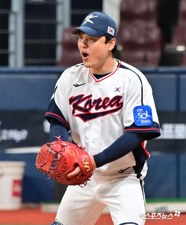 LG 트윈스 베테랑 포수 박동원이 초심으로 돌아가 2026시즌을 준비하고 있다. 그는 이번 소속팀 1차 스프링캠프에서 송구, 블로킹 등 기본기 훈련에 집중하고 있다. 엑스포츠뉴스 DB