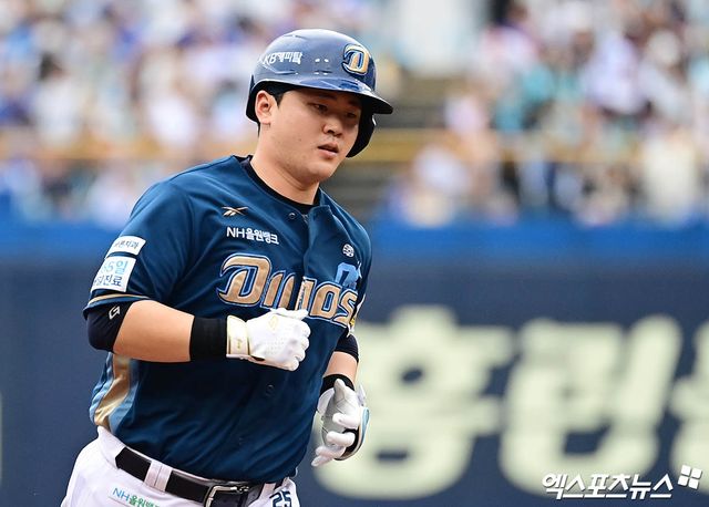 한화 이글스 최재훈의 대체 선수로 2026 월드베이스볼클래식(WBC) 대표팀에 발탁된 NC 다이노스 김형준이 한국시간 10일 팀 동료 김주원, 김영규와 함께 귀국길에 올랐다. 엑스포츠뉴스 DB