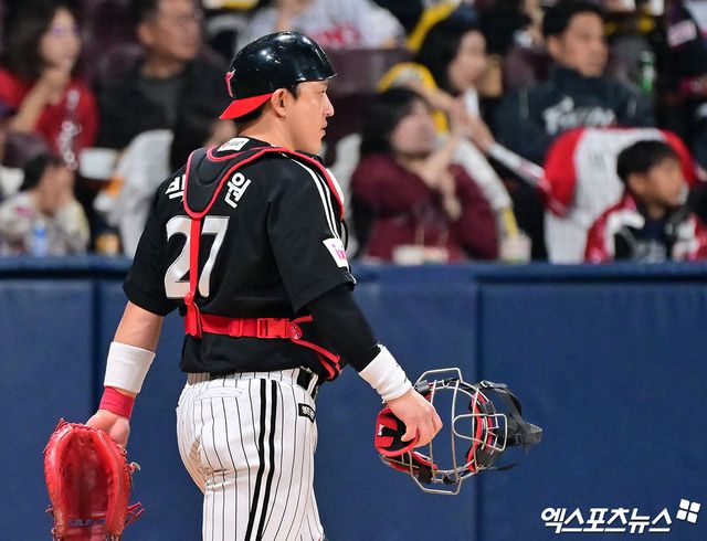 LG 트윈스 베테랑 포수 박동원이 초심으로 돌아가 2026시즌을 준비하고 있다. 그는 이번 소속팀 1차 스프링캠프에서 송구, 블로킹 등 기본기 훈련에 집중하고 있다. 엑스포츠뉴스 DB