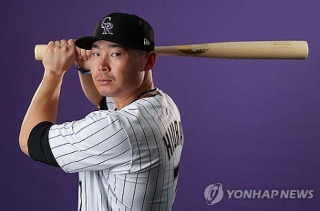 LA 다저스가 13일 내야 자원 케스턴 히우라와 스프링캠프 초청권이 포함된 마이너 계약을 체결했다. 빅리그 통산 성적은 302경기 983타수 231안타 타율 0.235, 50홈런, 134타점, 출루율 0.314, 장타율 0.442다. AFP 연합뉴스