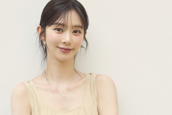 키이스트 제공, 이주빈