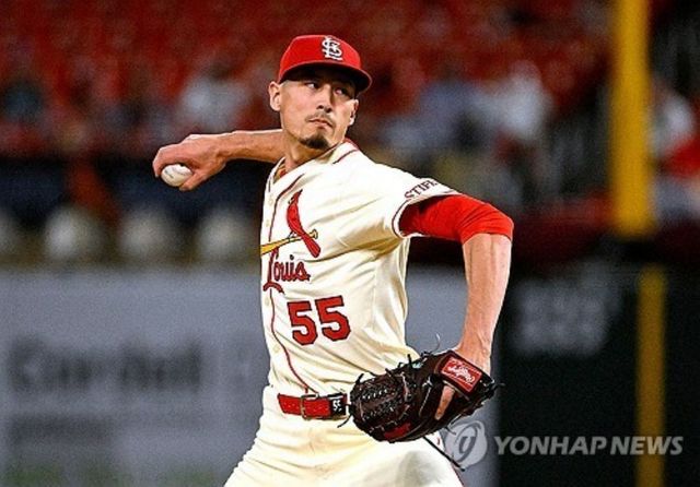 한국야구위원회(KBO) 조직위원회가 부상으로 인해 2026 월드베이스볼클래식(WBC) 참가가 어려워진 라일리 준영 오브라이언(세인트루이스 카디널스)을 대체할 선수로 김택연(두산 베어스)을 확정하고 WBC 조직위에 선수 교체 승인을 요청했다. 오브라이언은 지난 15일 불펜투구를 소화하던 중 오른쪽 종아리 통증을 느꼈다. 이후 투구 일정을 중단하고 회복에 집중했지만, 결국 대표팀에서 낙마했다. AFP 연합뉴스