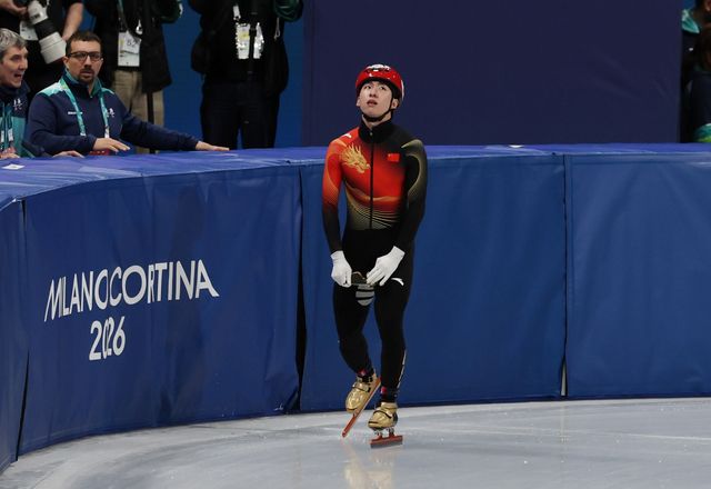 중국 쇼트트랙 대표팀 린샤오쥔은 19일 이탈리아 밀라노 아이스스케이팅 아레나에서 열린 2026 밀라노·코르티나담페초 동계올림픽 남자 쇼트트랙 500ｍ 준준결승 3조에서 40초638의 기록으로 4위에 그치면서 준결승 진출에 실패했다. 이로써 린샤오쥔은 이번 대회를 '노메달'로 마무리했다. 연합뉴스