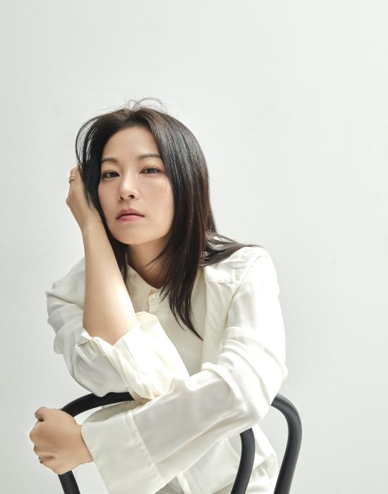 아덴 조, 웨이브나인