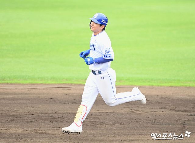 삼성 라이온즈 내야수 양우현이 20일 일본 오키나와 온나손의 아카마 구장에서 열린 2026 월드베이스볼클래식(WBC) 국가대표팀과의 연습경기에서 4회말 정우주를 상대로 역전 3점 홈런을 기록했다. 사진 고아라 기자