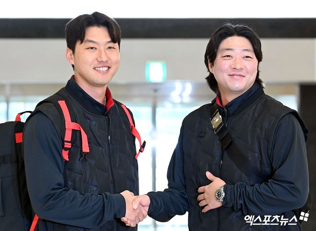 2026시즌을 앞두고 KIA 타이거즈로 이적한 베테랑 우완 홍건희(왼쪽)와 좌완 파이어볼러 김범수. 사진 엑스포츠뉴스 DB
