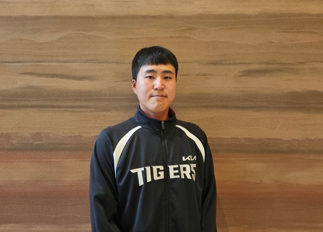 지난해 1군 전력분석 업무를 담당했던 이진우 KIA 타이거즈 국제 스카우트 코치가 올해는 스카우트 관련 업무를 맡았다. KIA 타이거즈