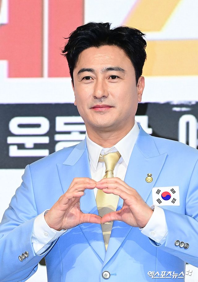 안정환, 엑스포츠뉴스DB