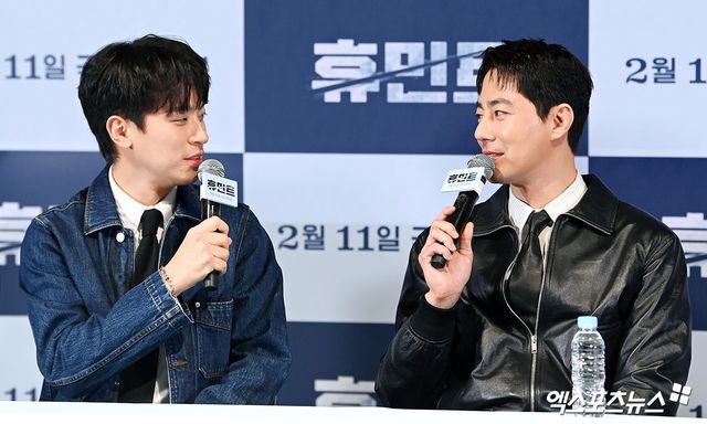 배우 조인성과 박정민.