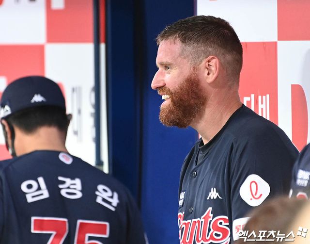 KBO리그 롯데 자이언츠에서 에이스로 활약했던 미국 투수 댄 스트레일리가 아마추어 팀에서 지도자 커리어를 시작한다는 소식이 전해졌다. 사진 엑스포츠뉴스 DB