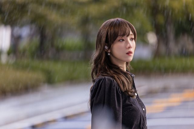 '찬란한 너의 계절에' 이성경