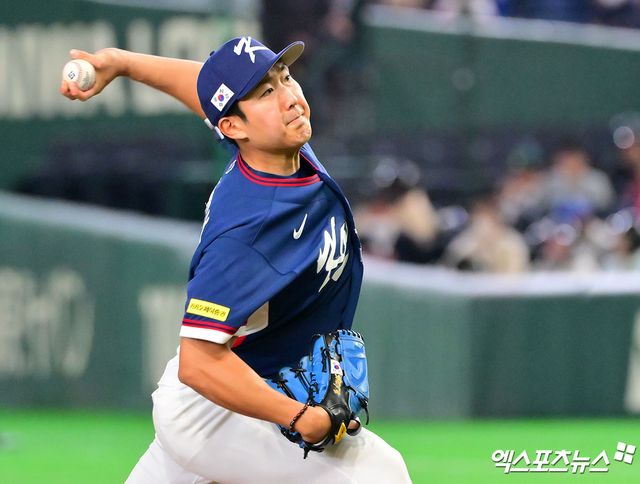 9일 오후 일본 도쿄돔에서 열린 2026 월드베이스볼클래식(WBC) C조 한국과 호주의 경기, 1회말 한국 손주영이 공을 힘차게 던지고 있다. 도쿄, 김한준 기자