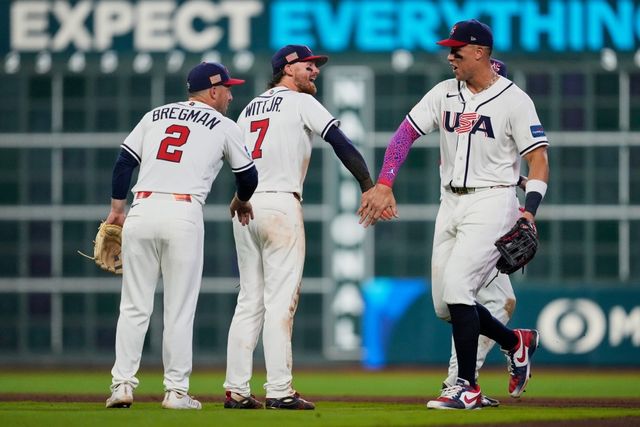 미국 야구대표팀이 10일(한국시간) 미국 텍사스주 휴스턴의 다이킨파크에서 열린 2026 WBC 멕시코와의 B조 조별리그 3차전에서 선발 폴 스킨스의 호투에 힘입어 3-0으로 승리했다. AP 연합뉴스