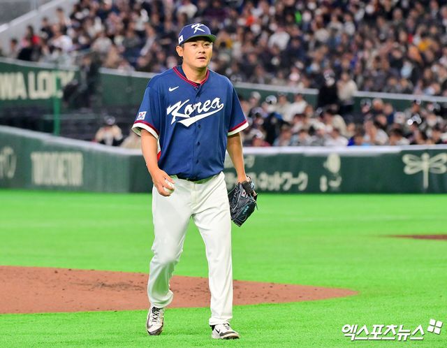 SSG 랜더스 노경은이 2026 월드베이스볼클래식(WBC)을 마치고 16일 인천국제공항을 통해 귀국, 곧바로 소속팀에 합류해 페넌트레이스 개막 준비에 돌입했다. 사진 엑스포츠뉴스 DB