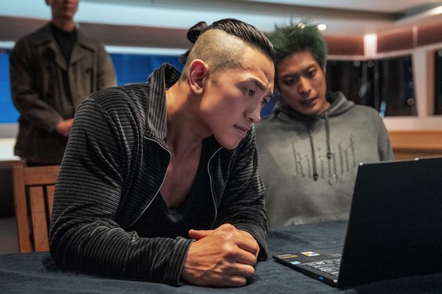 넷플릭스 시리즈 '사냥개들' 시즌2 스틸컷, 정지훈