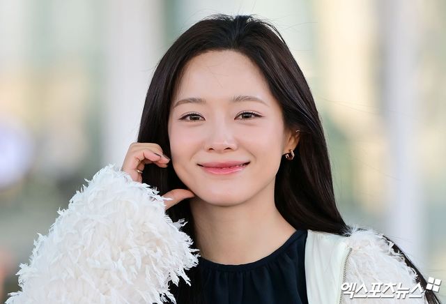 가수 겸 배우 김세정 