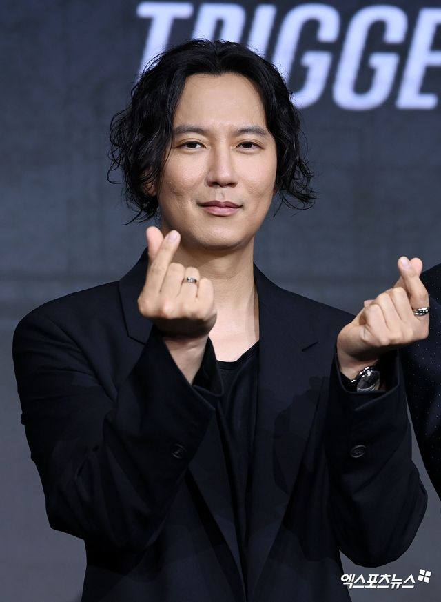 배우 김남길이 가수에 도전한다 