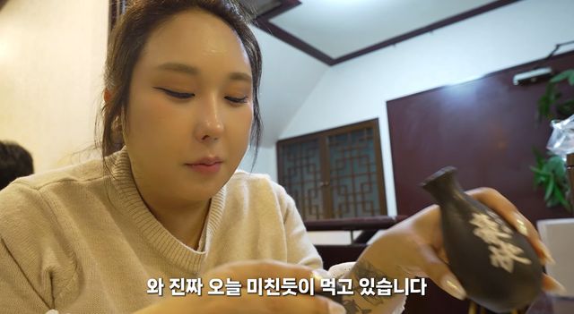 한편, 풍자는 27kg 감량에 성공했다고 밝혀 화제가 됐다. 다이어트 과정에서 위고비, 삭센다 등 다이어트 주사제의 도움을 받았지만, 그로 인해 심각한 부작용을 겪었다고 고백하기도 했다.