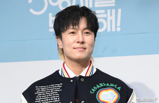 김동완