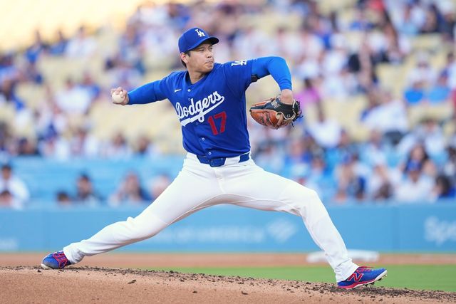 LA 다저스 오타니 쇼헤이가 25일(한국시간) 미국 캘리포니아주 로스앤젤레스의 다저 스타디움에서 열린 LA 에인절스와 2026 미국 메이저리그(MLB) 시범경기 홈게임에서 선발 등판, 4이닝 4피안타 2볼넷 11탈삼진 3실점을 기록했다. 아웃카운트 12개 중 11개를 삼진으로 잡았지만, 5회 갑자기 구속이 떨어지며 3점을 내주고 무너졌다. 타석에서는 2타수 1안타를 기록한 후 대타로 교체됐다. 연합뉴스