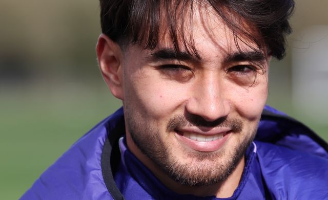 독일 혼혈 선수 옌스 카스트로프가 2025-2026시즌 두 번째로 보루시아 묀헨글라트바흐 이달의 선수로 뽑혔다. 묀헨글라트바흐에서 좋은 활약을 펼치며 주전 선수로 등극한 카스트로프는 대한민국 축구 국가대표팀에서도 선발 자리를 꿰차 2026 국제축구연맹(FIFA) 북중미 월드컵(캐나다·미국·멕시코 공동개최)에서 활약할 수 있기를 바랐다. 홍명보 감독이 이끄는 대한민국 축구 국가대표팀은 이번 3월 A매치 기간에 유럽 원정을 떠나 코트디부아르, 오스트리아와 2연전을 치른다. 연합뉴스