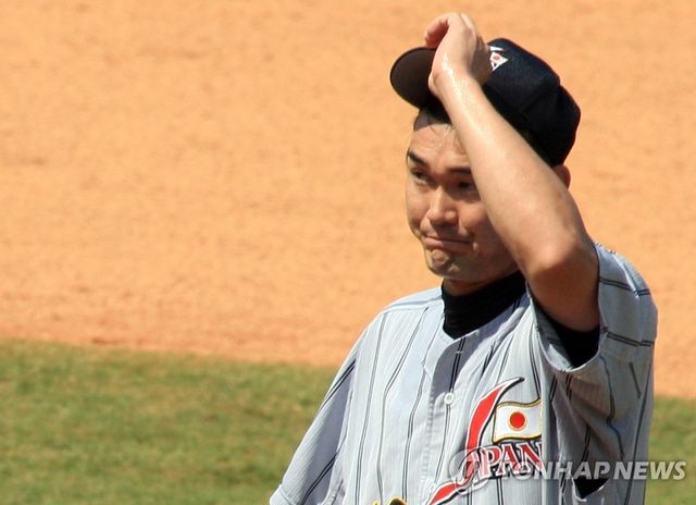 2008 베이징 올림픽 준결승 한국전에서 이승엽에게 결승 2점 홈런을 허용하며 패전투수가 됐던 일본프로야구(NPB)의 전설적인 마무리 투수 이와세 히토키. 사진 연합뉴스