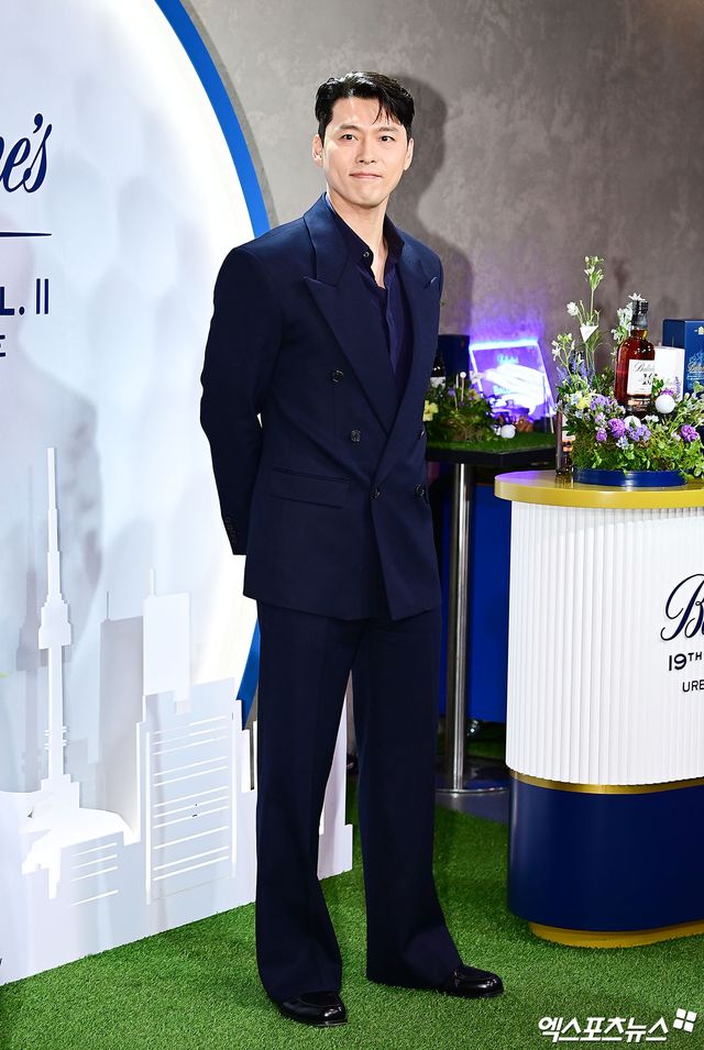 머리부터 발끝까지 잘생김