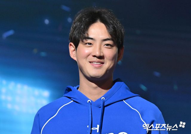 삼성 라이온즈 캡틴 구자욱이 26일 서울 잠실 롯데호텔 월드에서 열린 2026 신한 SOL KBO리그 미디어데이에 참석해 페넌트레이스 개막을 앞둔 각오를 밝혔다. 사진 김한준 기자