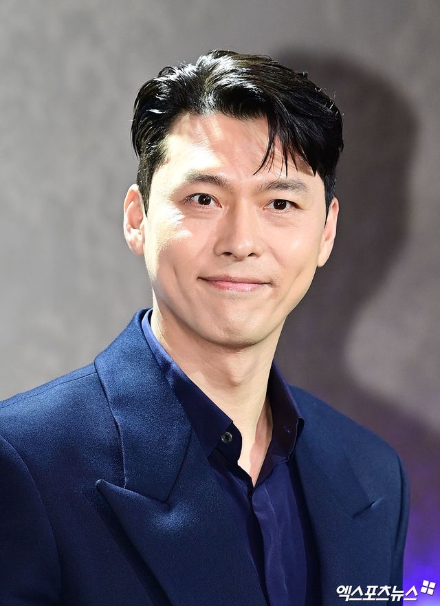 눈부신 보조개 미소