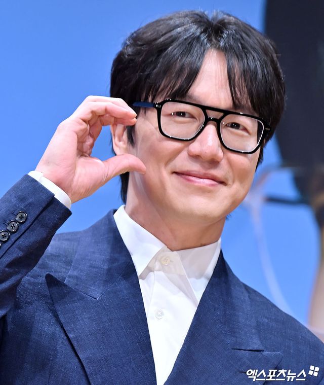 가수 성시경 
