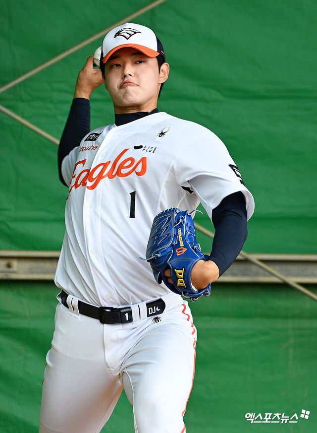 한화 이글스 문동주가 27일 충남 서산야구장에서 열린 2026 메디힐 KBO 퓨처스리그 LG 트윈스와의 홈경기에 선발 등판해 4이닝 4피안타 무사사구 4탈삼진 1실점을 기록했다. 최고구속은 153km/h였다. 엑스포츠뉴스 DB