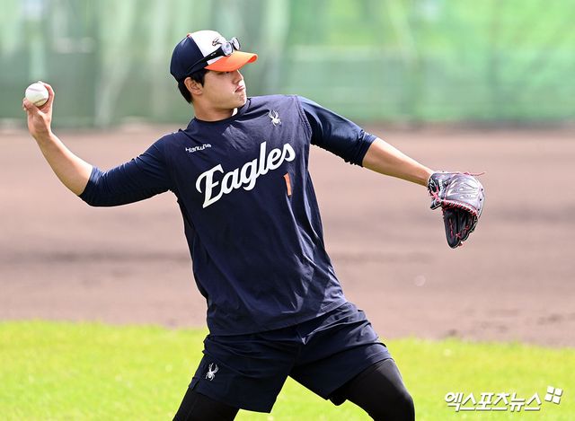 한화 이글스 문동주가 27일 충남 서산야구장에서 열린 2026 메디힐 KBO 퓨처스리그 LG 트윈스와의 홈경기에 선발 등판해 4이닝 4피안타 무사사구 4탈삼진 1실점을 기록했다. 최고구속은 153km/h였다. 엑스포츠뉴스 DB