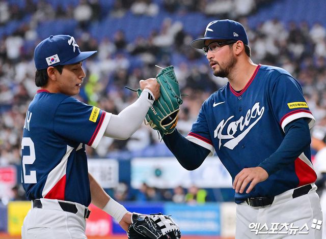 2026 월드베이스볼클래식 한국 야구대표팀에 합류한 한국계 투수 데인 더닝이 3일 오릭스전에서 태극마크 데뷔전을 치러 3이닝 무실점 쾌투를 펼쳤다. 더닝은 WBC 본선 무대에서도 선발 투수 역할을 맡아 대표팀 마운드 운용에 큰 힘을 불어 넣을 전망이다. 오사카, 김한준 기자