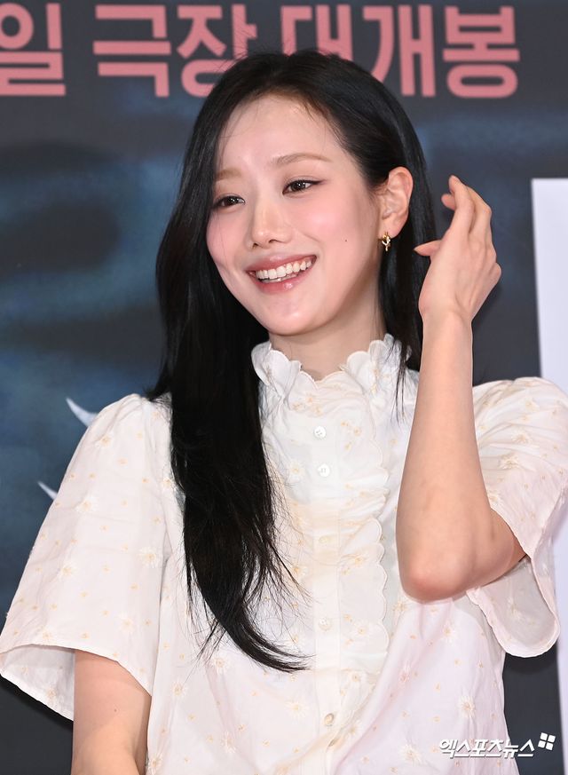 열애설 초고속 부인 '친한 친구'