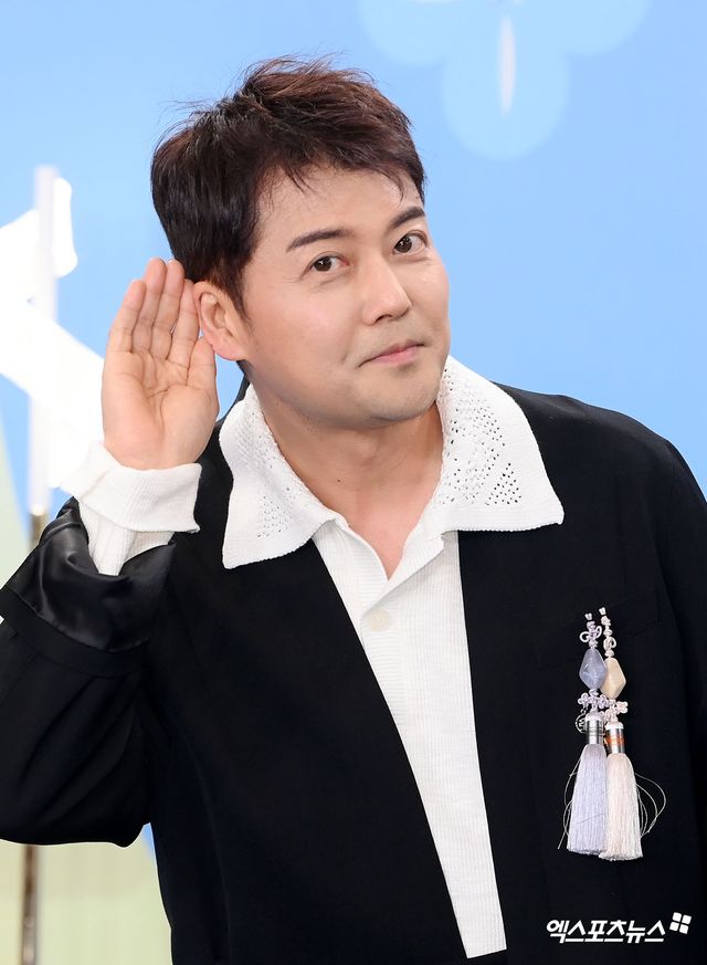 사진 = 엑스포츠뉴스 DB / 방송인 전현무