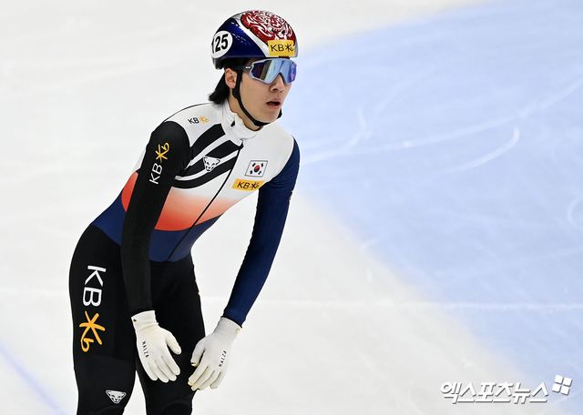 한국 쇼트트랙 국가대표 황대헌(강원도청)이 자신을 둘러싼 각종 구설수와 논란에 대해 직접 입장을 밝히겠다고 예고한 가운데 대표팀 동료 심석희의 소신 행동이 눈에 띈다. 심석희는 그간 빙상계의 여러 풍파 속에서도 자신만의 길을 걸어온 선수인 만큼, 황대헌의 결단에 공감을 표하며 힘을 실어주는 행동은 소신 있는 지지로 받아들여진다. 엑스포츠뉴스DB