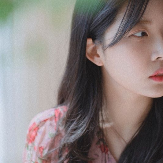 싱어송라이터 주예인.