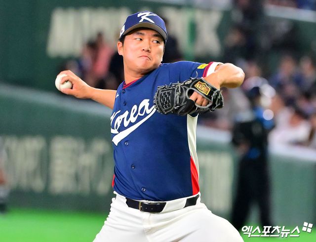 7일 오후 일본 도쿄돔에서 열린 2026 월드베이스볼클래식(WBC) C조 한국과 일본의 경기, 6회말 한국 고우석이 공을 힘차게 던지고 있다. 도쿄, 김한준 기자