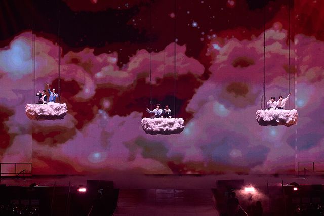 라이즈 'Midnight Mirage' 무대