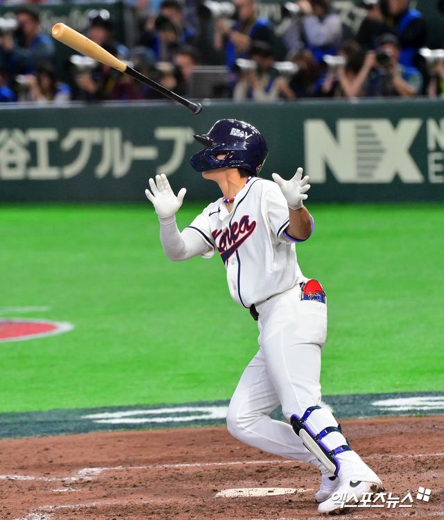 8일 오후 일본 도쿄돔에서 열린 2026 월드베이스볼클래식(WBC) C조 한국과 대만의 경기, 8회말 2사 1루 한국 김도영이 1타점 2루타를 날리고 있다. 도쿄, 김한준 기자